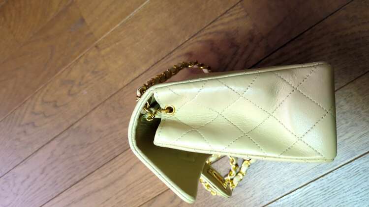 シャネル（ブランドバッグ）の商品画像 - 査定依頼日：2025年3月30日 - 最高査定価格：300,000円