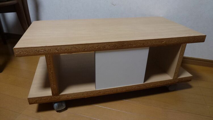 キャスター付きテレビボード（家具・寝具）の商品画像 - 査定依頼日：2025年9月19日 - 最高査定価格：3,000円