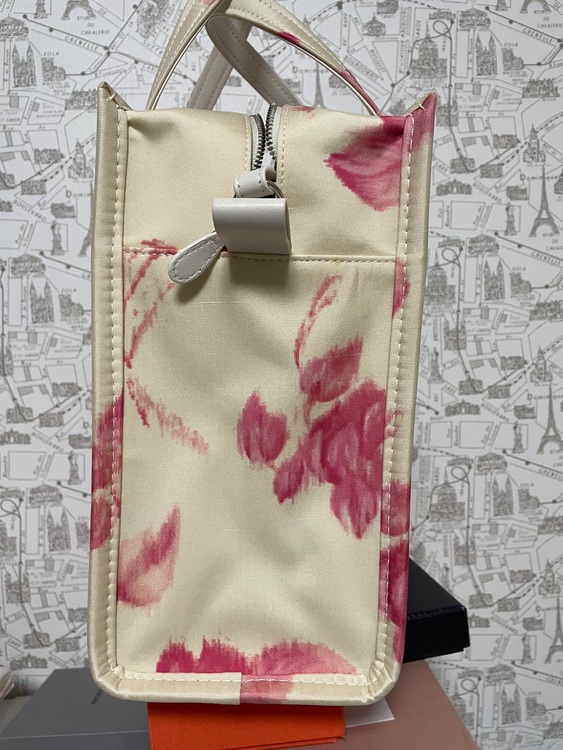 バレンシアガ誕生100年の時のコレクション発表された時のバッグです。青山店で購入（ブランドバッグ）の商品画像 - 査定依頼日：2025年9月24日 - 最高査定価格：25,000円