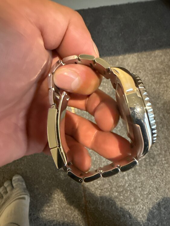 ロレックス ヨットマスター （高級時計）の商品画像 - 査定依頼日：2025年5月10日 - 最高査定価格：3,000,000円