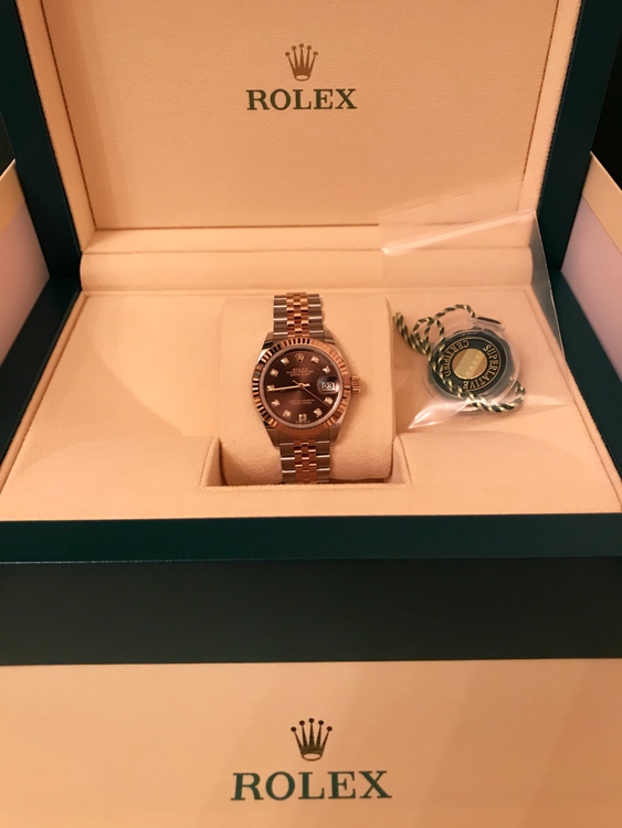 ロレックス パーペチュアルデイト （高級時計）の商品画像 - 査定依頼日：2025年6月26日 - 最高査定価格：2,450,000円