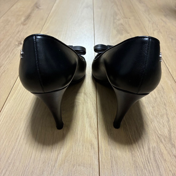 リボンパンプス（古着・ファッション）の商品画像 - 査定依頼日：2025年12月9日 - 最高査定価格：5,000円