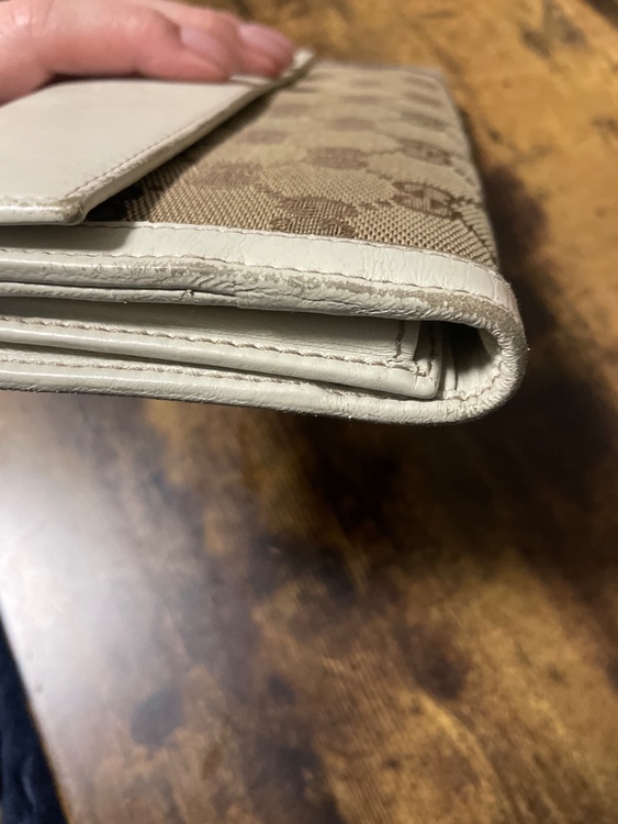 長財布（ブランド財布・小物）の商品画像 - 査定依頼日：2025年6月23日 - 最高査定価格：3,000円