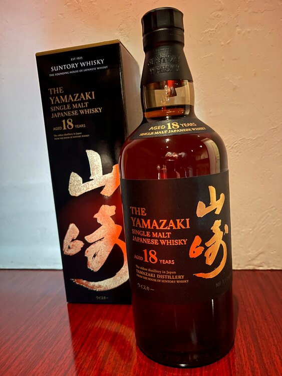 ウイスキー サントリー山崎 （お酒）の商品画像 - 査定依頼日：2025年4月6日 - 最高査定価格：88,000円