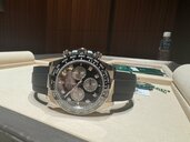 コスモグラフデイトナホワイトゴールドダイヤモンド（高級時計）の商品画像 - 査定依頼日：2026年1月4日 - 最高査定価格：8,050,000円