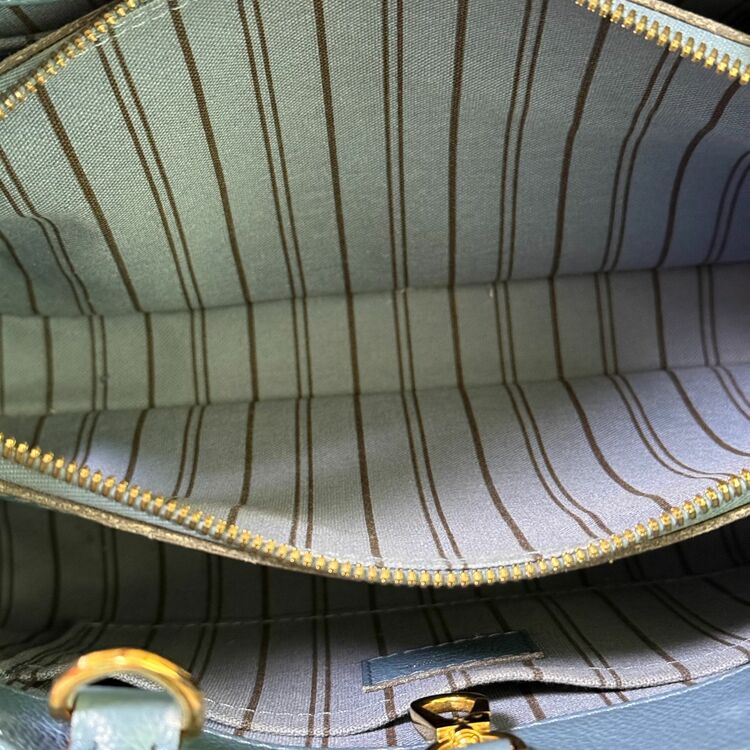 M44314（ブランドバッグ）の商品画像 - 査定依頼日：2025年10月10日 - 最高査定価格：160,000円