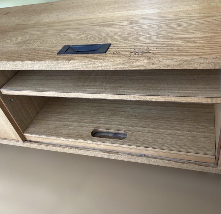 久和屋　Suite 150 TVボード Low ウォールナット・クリア（家具・寝具）の商品画像 - 査定依頼日：2026年3月29日 - 最高査定価格：5,000円