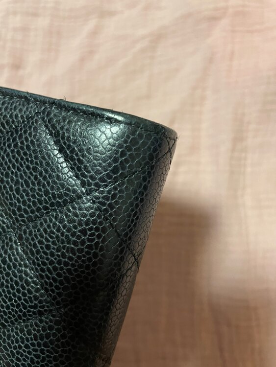 マトラッセ（ブランド財布・小物）の商品画像 - 査定依頼日：2024年11月26日 - 最高査定価格：40,000円