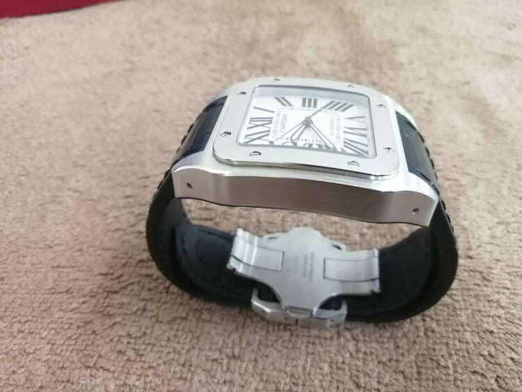 カルティエ サントス w20073x8　ML（高級時計）の商品画像 - 査定依頼日：2025年4月1日 - 最高査定価格：570,000円