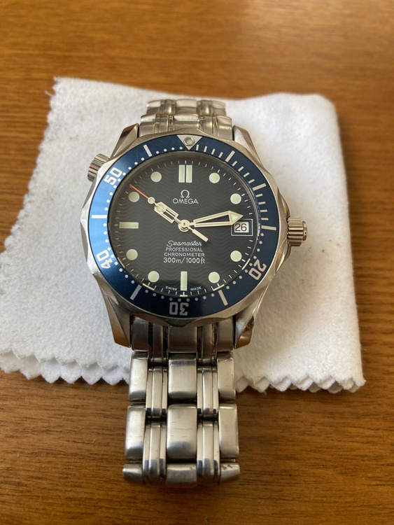 オメガ シーマスター プロフェッショナル300 2551.80.00 だと思います（高級時計）の商品画像 - 査定依頼日：2026年4月30日 - 最高査定価格：330,000円