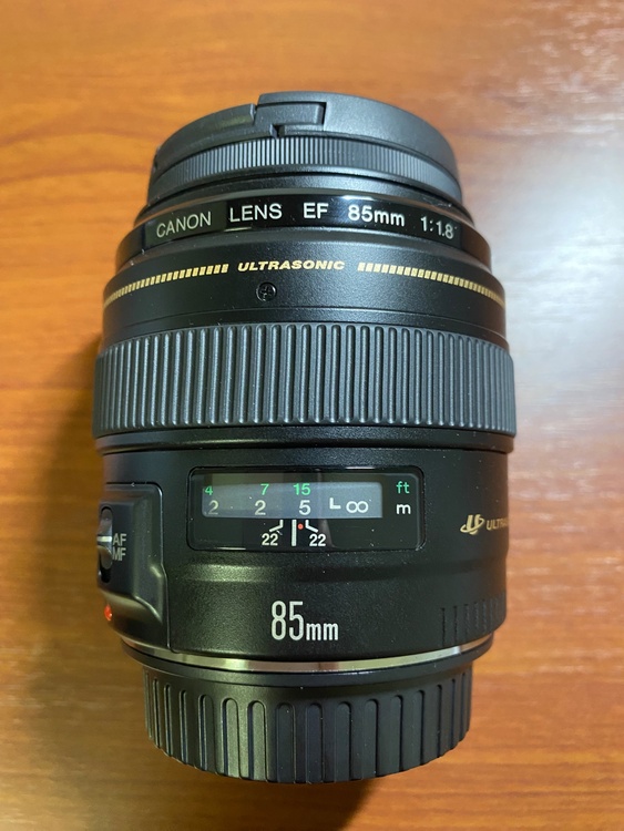 EF 85mm f/1.8 USM（カメラ）の商品画像 - 査定依頼日：2026年9月27日 - 最高査定価格：22,000円