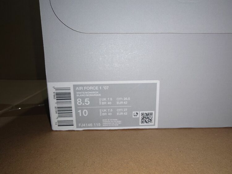 NIKE  AIR FORCE 1 07 エア フォース FJ4146-115　（古着・ファッション）の商品画像 - 査定依頼日：2025年11月9日 - 最高査定価格：7,000円