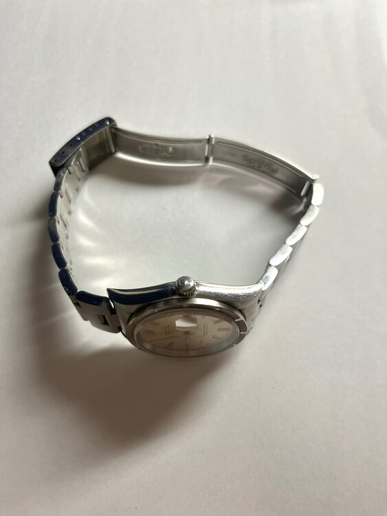 ロレックス パーペチュアルデイト 1521（高級時計）の商品画像 - 査定依頼日：2024年12月28日 - 最高査定価格：380,000円