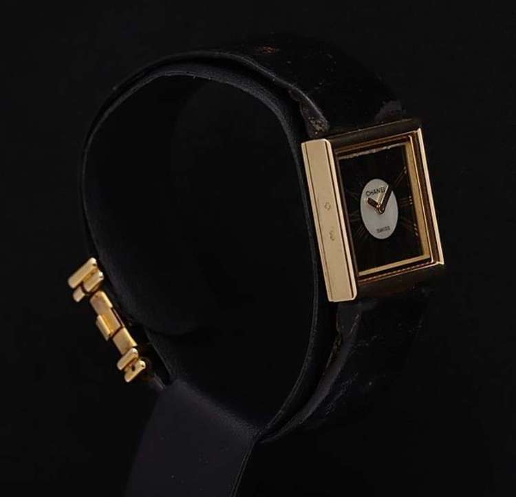 CHANELマドモアゼルK18金（高級時計）の商品画像 - 査定依頼日：2023年9月20日