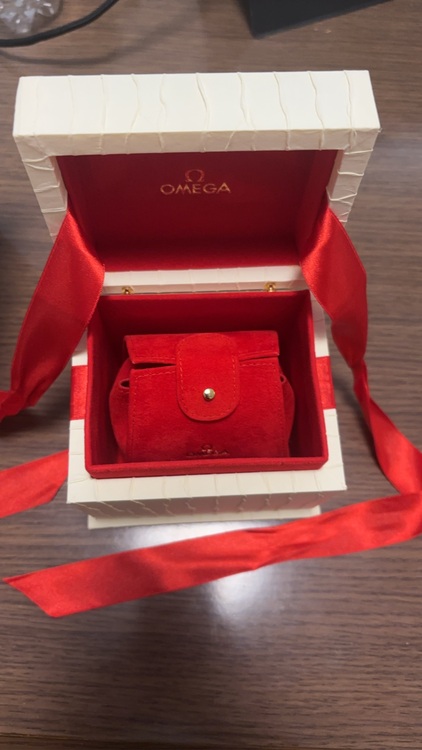 オメガ コンステーション （高級時計）の商品画像 - 査定依頼日：2025年11月19日 - 最高査定価格：400,000円