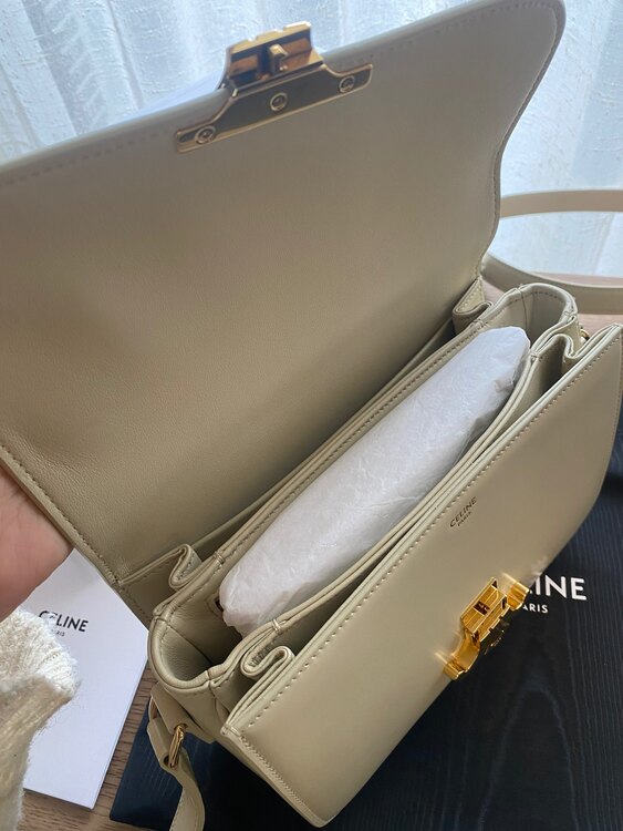 セリーヌ  （ブランドバッグ）の商品画像 - 査定依頼日：2025年2月7日 - 最高査定価格：260,000円