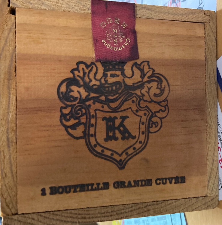 シャンパン シャンパン・クリュッグ （お酒）の商品画像 - 査定依頼日：2025年9月6日 - 最高査定価格：35,000円