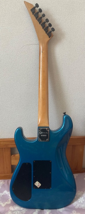 Charvel Model4（ピアノ・楽器・PA機材）の商品画像 - 査定依頼日：2026年8月12日 - 最高査定価格：31,000円