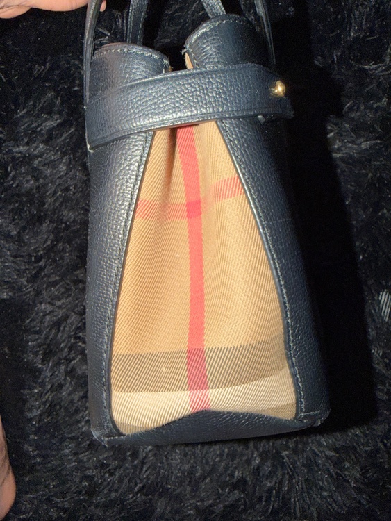 Burberryバック（ブランドバッグ）の商品画像 - 査定依頼日：2026年8月18日 - 最高査定価格：23,000円
