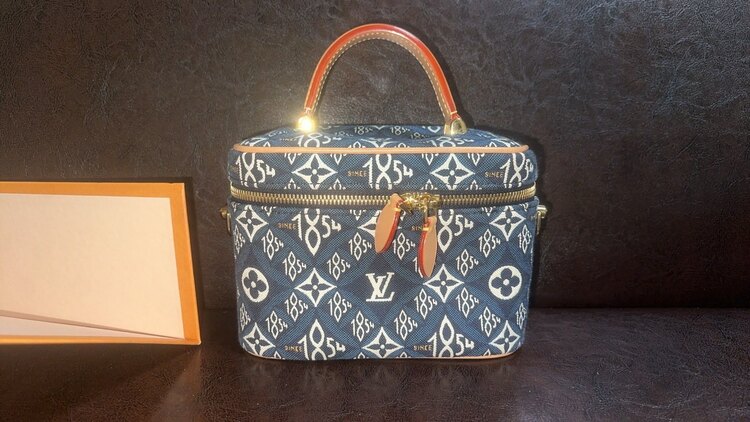 LV/ヴァニティNVPM/M57403（ブランドバッグ）の商品画像 - 査定依頼日：2024年12月7日 - 最高査定価格：240,000円