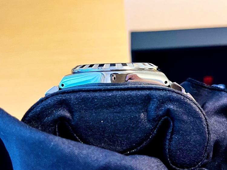 ロイヤル（高級時計）の商品画像 - 査定依頼日：2025年8月18日 - 最高査定価格：245,000円