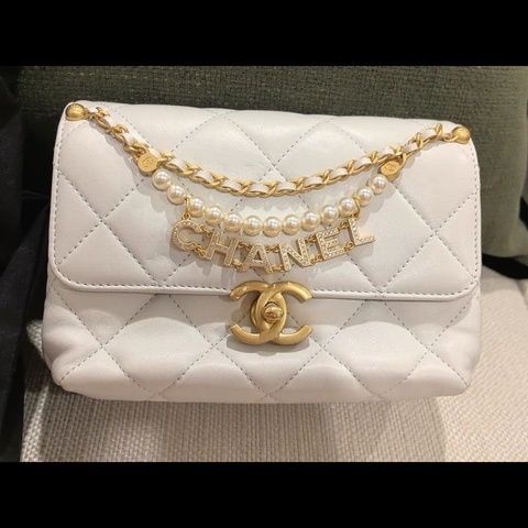 CHANEL AS4986（ブランドバッグ）の商品画像 - 査定依頼日：2026年3月22日 - 最高査定価格：550,000円