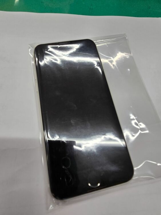 Iphonese（スマホ）の商品画像 - 査定依頼日：2025年9月24日 - 最高査定価格：26,000円