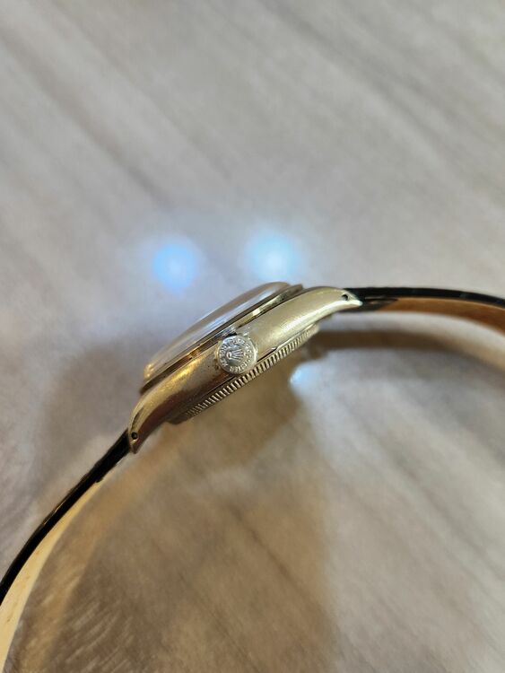 ロレックス パーペチュアルデイト （高級時計）の商品画像 - 査定依頼日：2025年6月11日 - 最高査定価格：350,000円