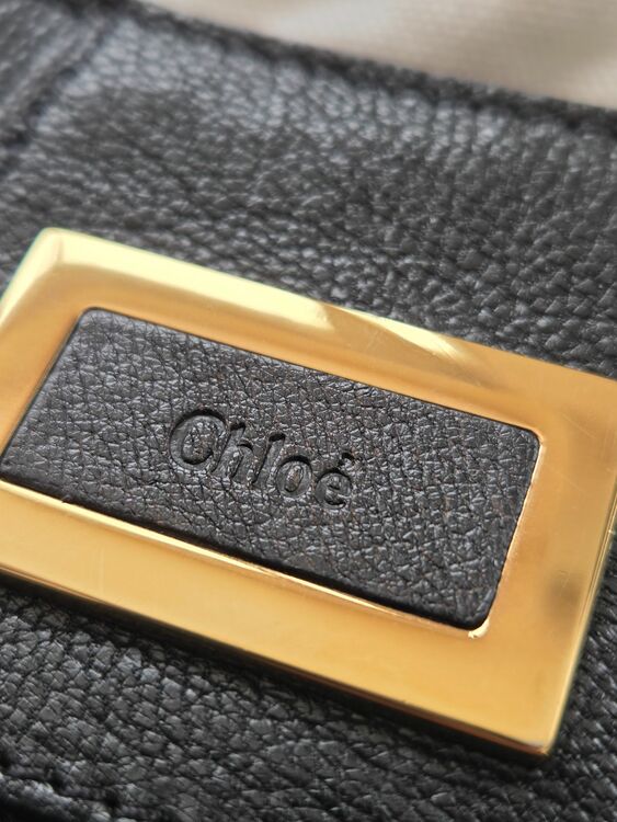 その他 クロエ （ブランドバッグ）の商品画像 - 査定依頼日：2025年11月21日 - 最高査定価格：15,000円