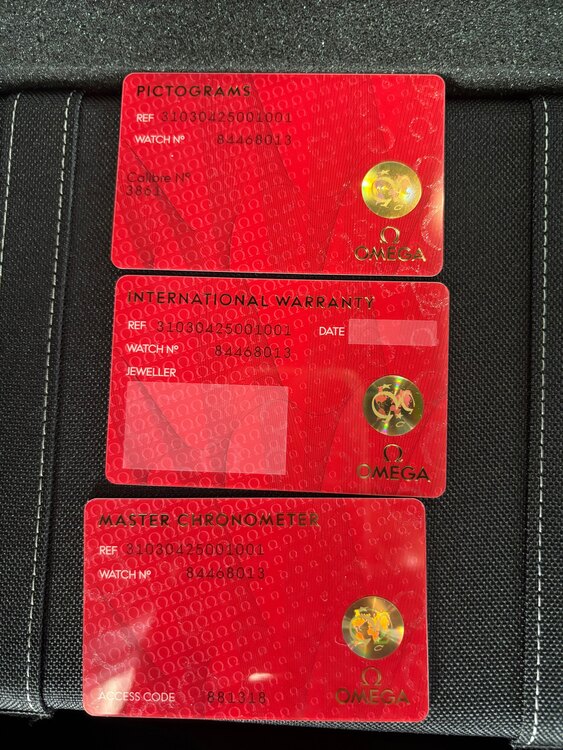 オメガ スピードマスター ス（高級時計）の商品画像 - 査定依頼日：2025年5月23日 - 最高査定価格：900,000円