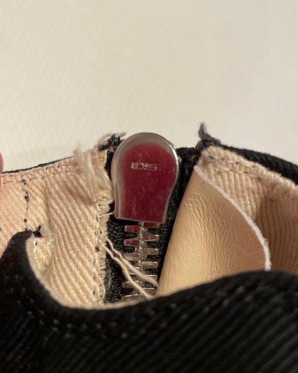 RickOwens DRKSHDW RAMONES JUMBO LACE（古着・ファッション）の商品画像 - 査定依頼日：2026年6月28日 - 最高査定価格：30,000円