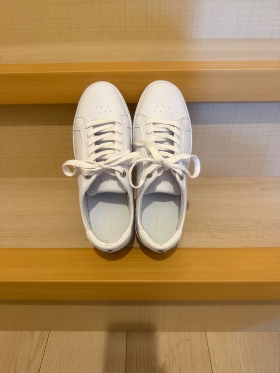 TOMMY スニーカー（古着・ファッション）の商品画像 - 査定依頼日：2026年4月6日 - 最高査定価格：100,000円