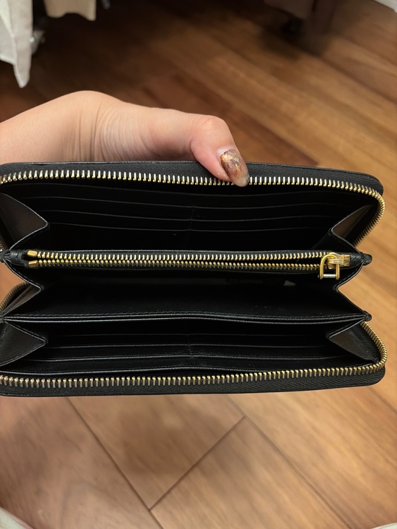 財布（ブランド財布・小物）の商品画像 - 査定依頼日：2026年6月8日 - 最高査定価格：100,000円