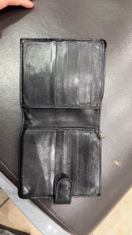 ボッテガ・ヴェネタ  （ブランドバッグ）の商品画像 - 査定依頼日：2026年1月4日 - 最高査定価格：100,000円