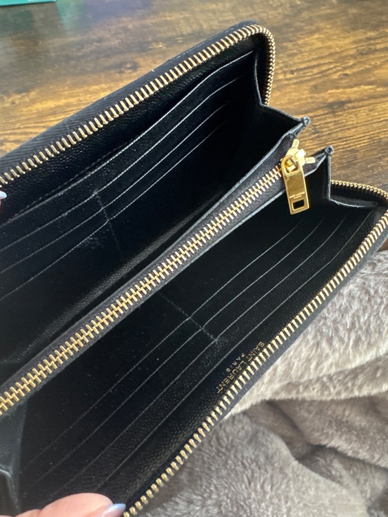 イブサンローラン  （ブランドバッグ）の商品画像 - 査定依頼日：2026年4月12日 - 最高査定価格：40,000円