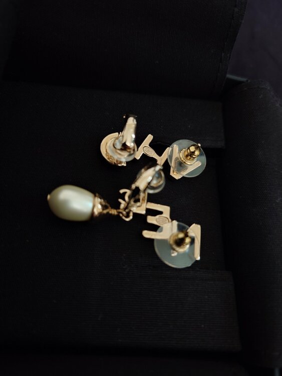 ピアス（金・貴金属）の商品画像 - 査定依頼日：2025年12月5日 - 最高査定価格：45,000円