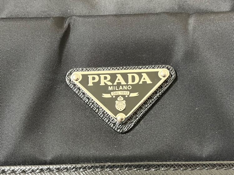 プラダ  （ブランドバッグ）の商品画像 - 査定依頼日：2026年3月5日 - 最高査定価格：140,000円