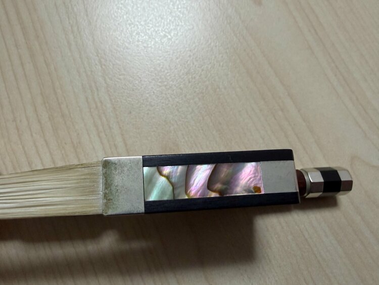 バイオリン弓（ピアノ・楽器・PA機材）の商品画像 - 査定依頼日：2026年3月12日 - 最高査定価格：15,000円