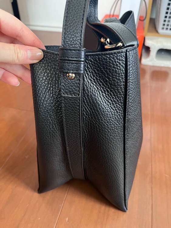 その他 フルラ （ブランドバッグ）の商品画像 - 査定依頼日：2025年6月17日 - 最高査定価格：5,000円