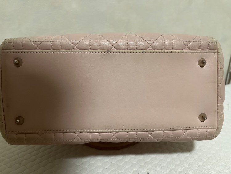 レディディオール（ブランドバッグ）の商品画像 - 査定依頼日：2025年6月25日 - 最高査定価格：90,000円