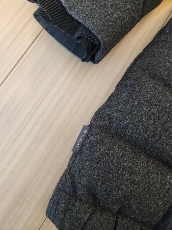 画像を送ります（古着・ファッション）の商品画像 - 査定依頼日：2026年3月17日 - 最高査定価格：15,000円