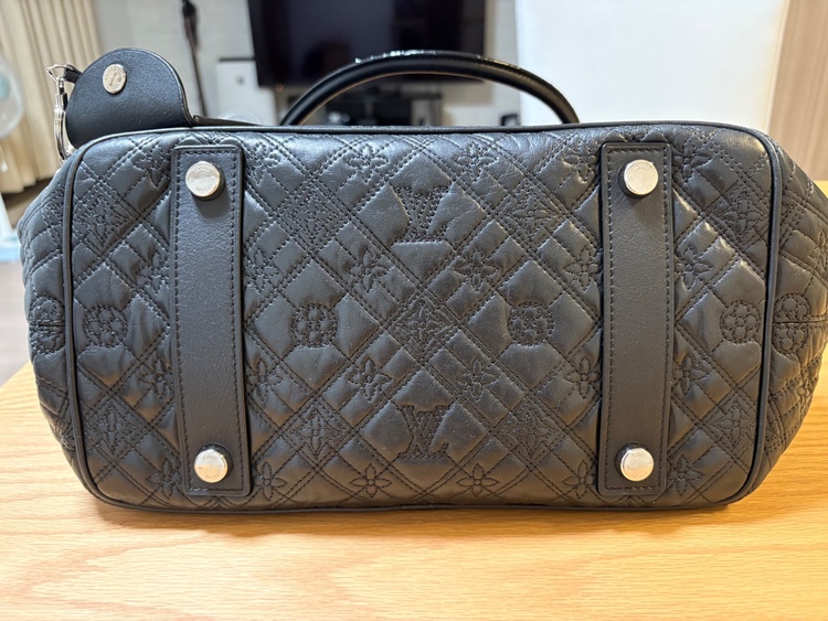 型番不明　限定商品（ブランドバッグ）の商品画像 - 査定依頼日：2026年2月25日 - 最高査定価格：110,000円