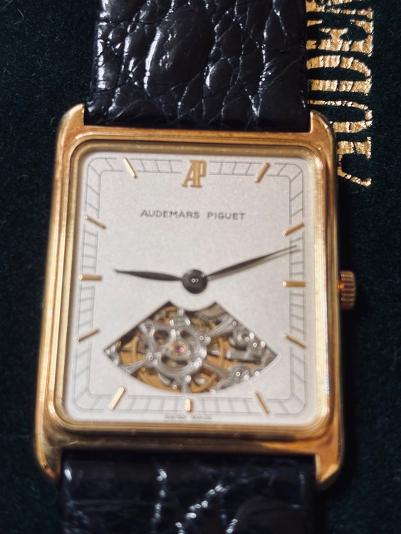 オーデマピゲ その他 （高級時計）の商品画像 - 査定依頼日：2025年8月20日 - 最高査定価格：1,500,000円
