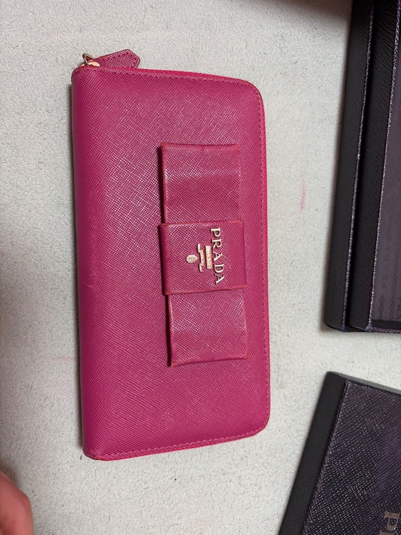 プラダ  （ブランドバッグ）の商品画像 - 査定依頼日：2026年4月1日 - 最高査定価格：18,000円