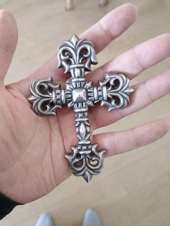 クロムハーツ　エクストララージフィリグリークロスペンダント（金・貴金属）の商品画像 - 査定依頼日：2026年6月1日 - 最高査定価格：100,000円