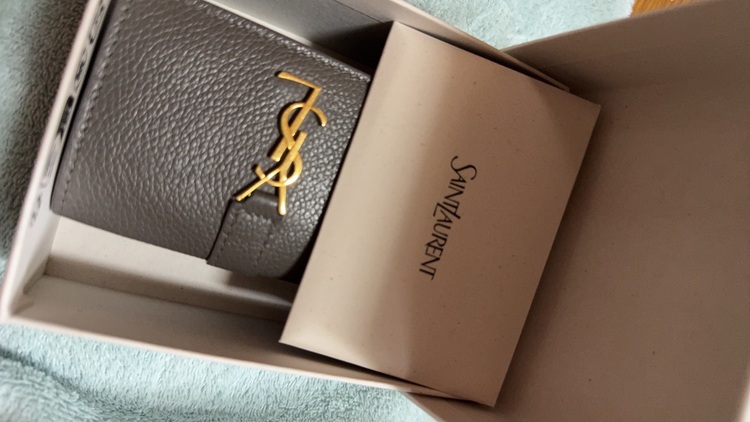 イブサンローラン  （ブランドバッグ）の商品画像 - 査定依頼日：2025年9月16日 - 最高査定価格：40,000円