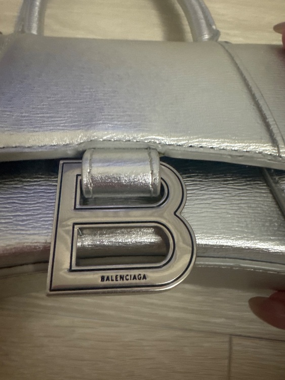 カバン（ブランドバッグ）の商品画像 - 査定依頼日：2025年8月13日 - 最高査定価格：80,000円