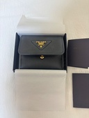 ヴィッテロダイノレザー ミニ財布（ブランド財布・小物）の商品画像 - 査定依頼日：2026年9月28日 - 最高査定価格：100,000円