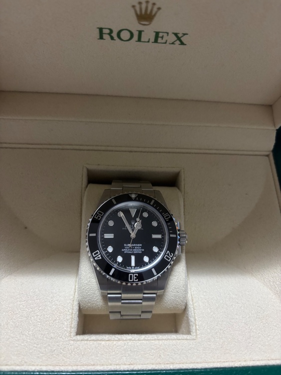 ロレックス サブマリーナー 124060（高級時計）の商品画像 - 査定依頼日：2026年3月10日 - 最高査定価格：1,950,000円
