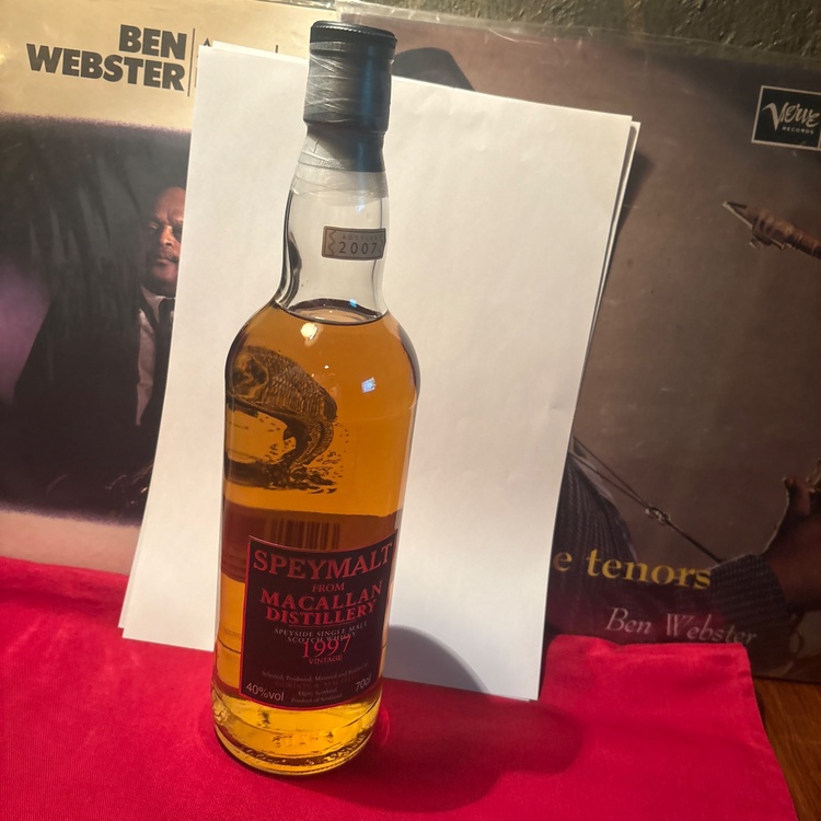 ウイスキー マッカラン （お酒）の商品画像 - 査定依頼日：2026年1月27日 - 最高査定価格：15,000円